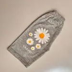 ست لباس راحتی دخترانه کودک نخی طرح گل؛ خنک، راحت و دوست‌داشتنی برای روزهای گرم - تصویر 2